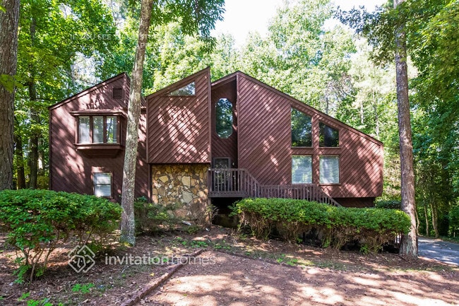 Building Photo - 3610 Westpoint Ct