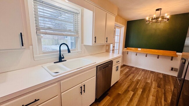 Building Photo - 1048 Griswold St SE