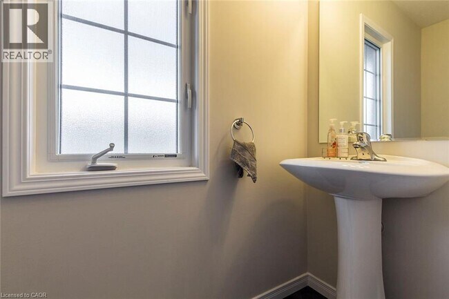 Photo du bâtiment - 26 Meadowridge St