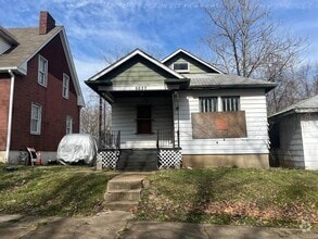 Building Photo - 5037 Plover Ave