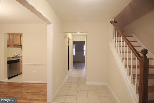 Foto del edificio - 316 Cherry Ct