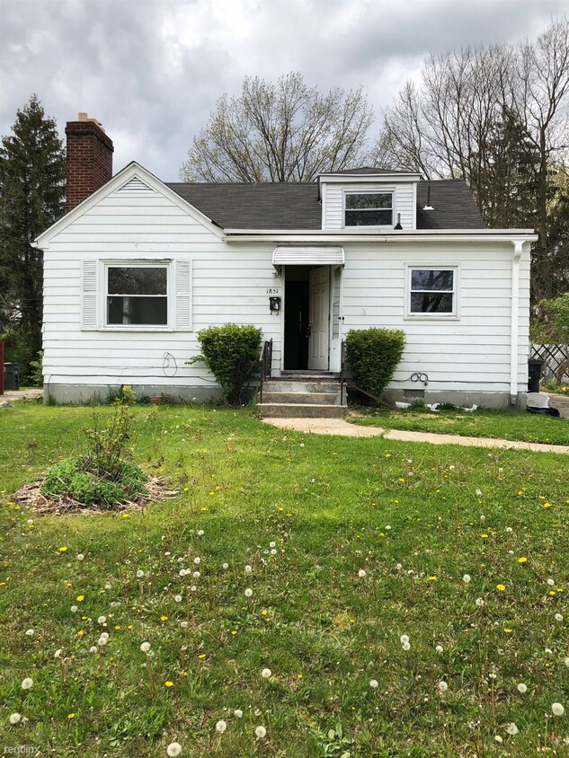 Primary Photo - 3 br, 1 bath House - 1851 Kensington Drive