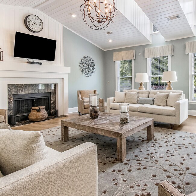 Falls at Spring Creek Apartments Macon, GA