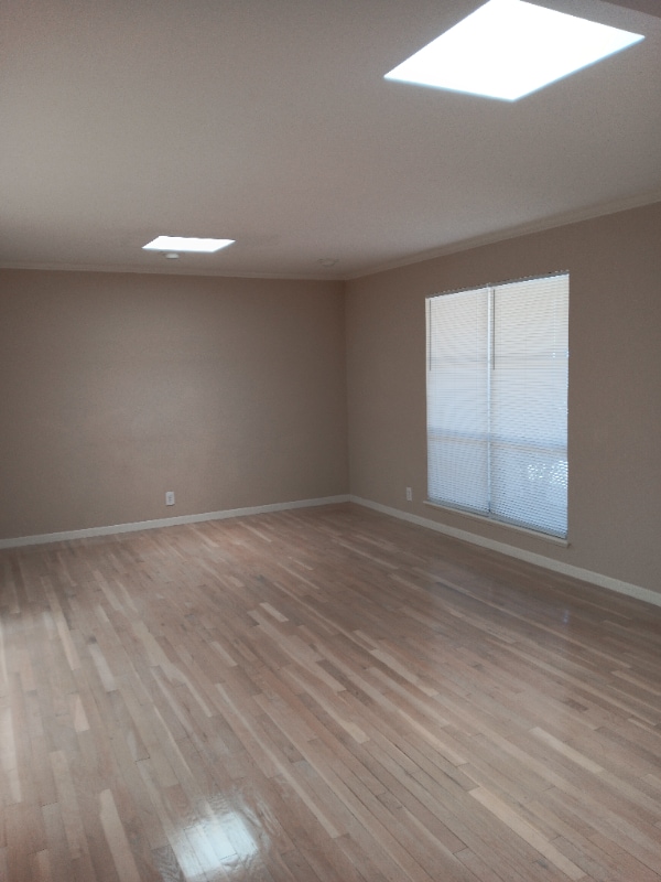 Building Photo - 309 Skyway Ln