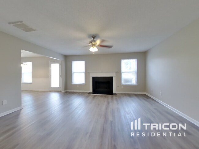 Building Photo - 4017 Shaded Oasis Ln