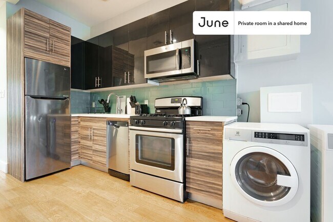 Building Photo - Room in Shared 3 bed/1 bath home in Central Harlem