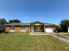 Building Photo - 175 Brocton Dr