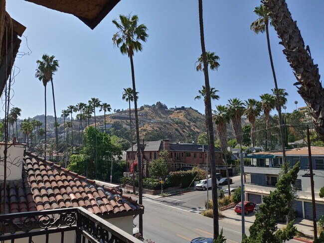 Foto del edificio - Hollywood Villa Apartments