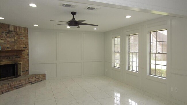 Foto del edificio - 3921 Vista Rd