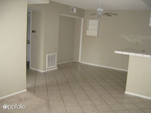 Building Photo - 25031 Peachland Ave