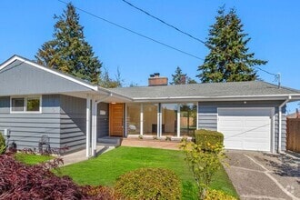 Building Photo - 2510 SW Portland Ct