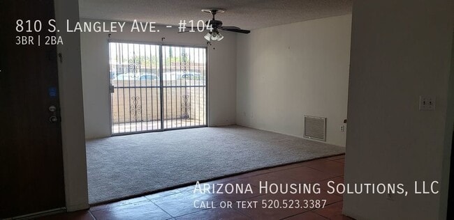 Building Photo - 810 S Langley Ave