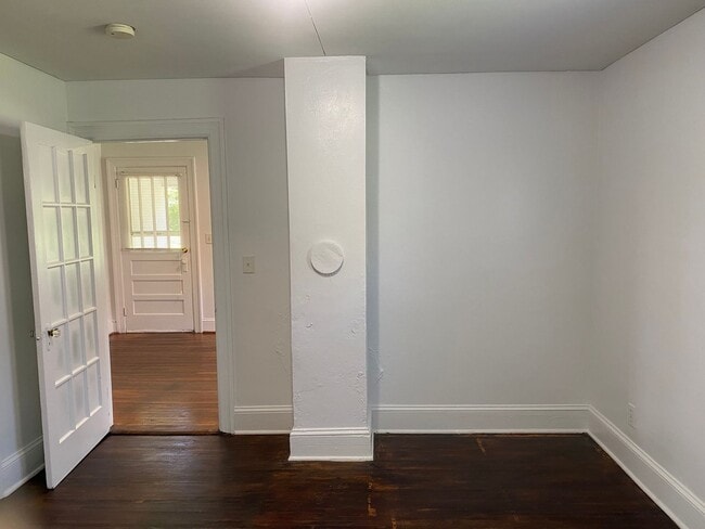 Building Photo - 1317 Highland Dr