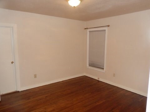 Foto del edificio - 8910 Santa Clara Dr