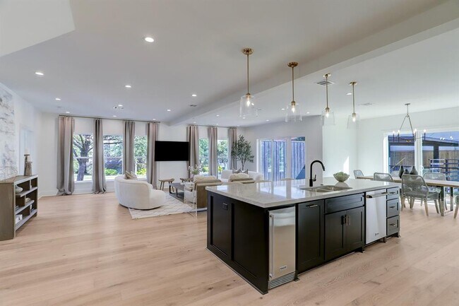 Foto del edificio - 1601 Bonnie Brae St