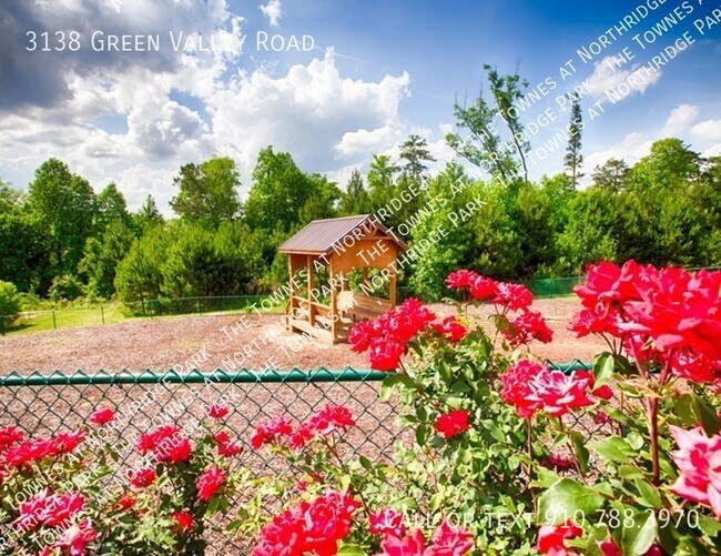 Foto del edificio - 3138 Green Valley Rd