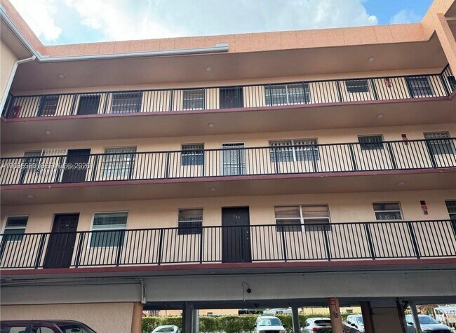 Foto del edificio - 1855 W 60th St