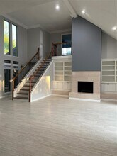 Building Photo - 1622 Fall Valley Dr