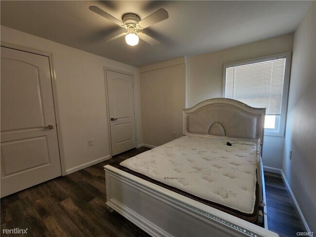 Foto del edificio - 6 br, 4 bath House - 7048 Bellaire Ave