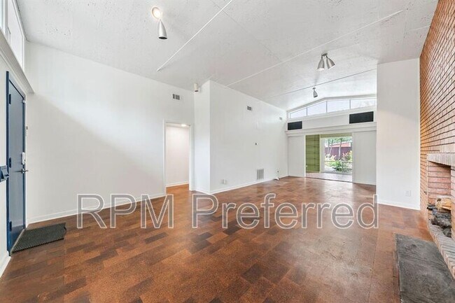 Foto del edificio - 5221 W 43rd St