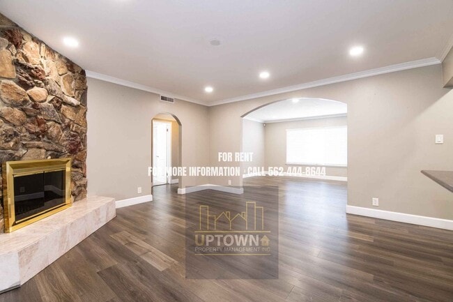 Foto del edificio - 9415 Linden St