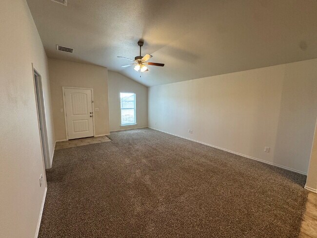 Building Photo - Stunning House Located Minutes From Elementary & Close Access To Marsha Sharp Fwy!
