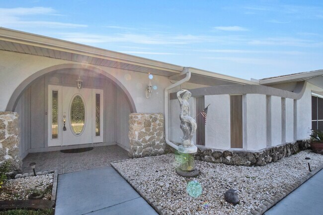 Foto del edificio - 4274 Gillot Blvd