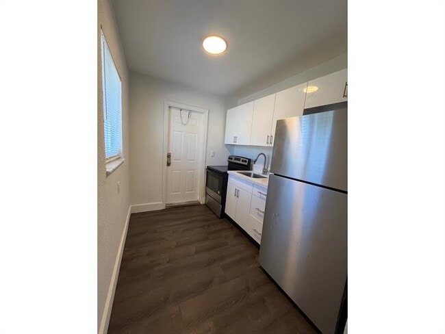 Foto del edificio - 2300 NW 6th St