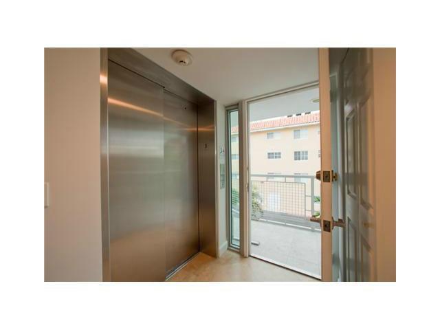 Foto del edificio - 900 SE 2nd St