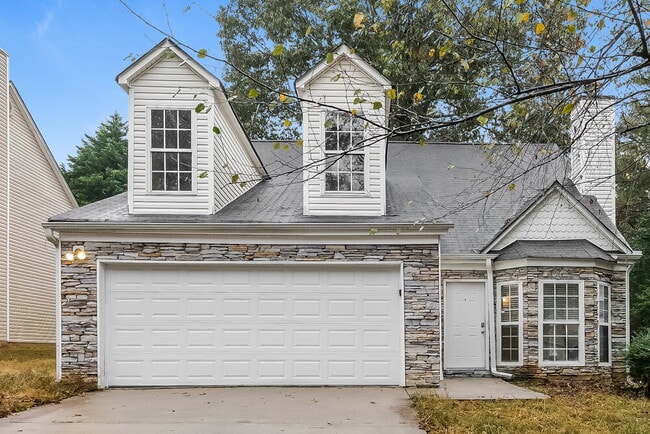 Building Photo - 2540 Lake Royale Dr Building Photo - 2540 Lake Royale Dr