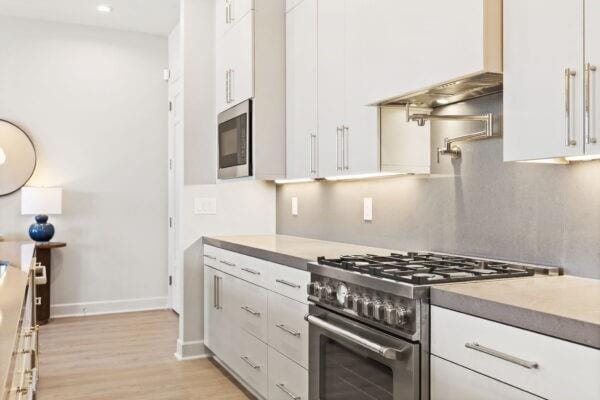 Building Photo - 1900 S Ervay St