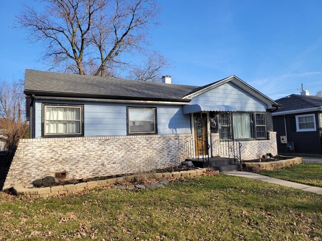 Building Photo - 9037 S 51st Ave