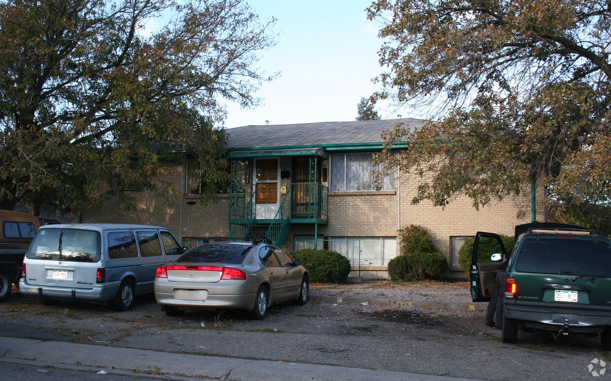 Building Photo - 941-949 S Utica St