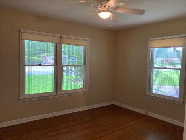 Foto del edificio - 7706 Rutgers Ave