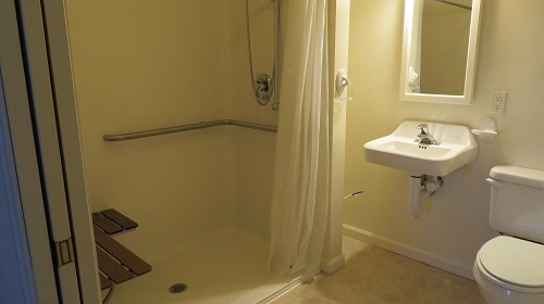 Bathroom Master - 1006 Holliday Hills Dr