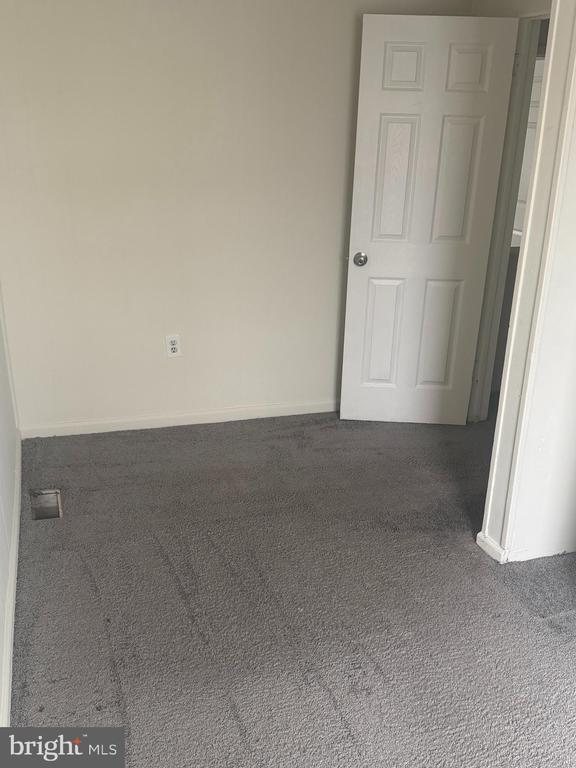 Building Photo - 802 Fairbanks Ave