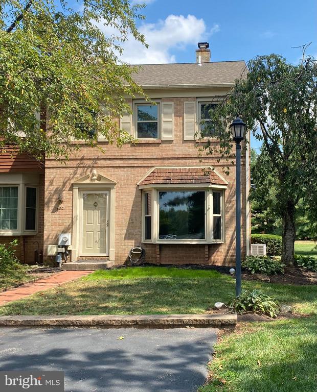 Building Photo - 4001 Brandywine Ct