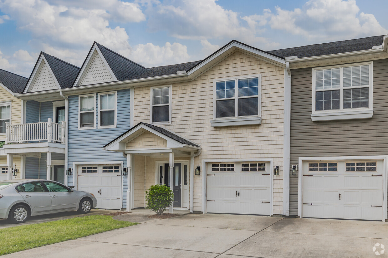 Primary Photo - Haven Townhomes