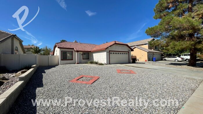 Foto principal - Looking Good 4 Bed, 2 Bath Adelanto Home!!!