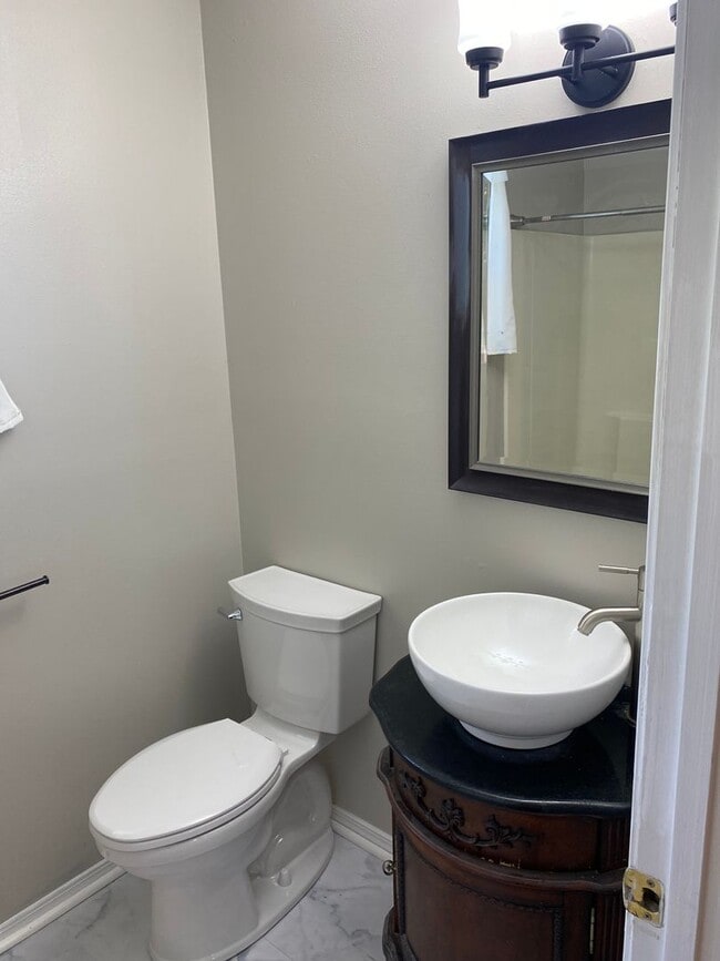 Building Photo - Beautiful House Rent to Own in the Great city of Repbulic!