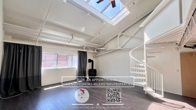 Foto del edificio - Contemporary loft-style 1 bedroom $2400