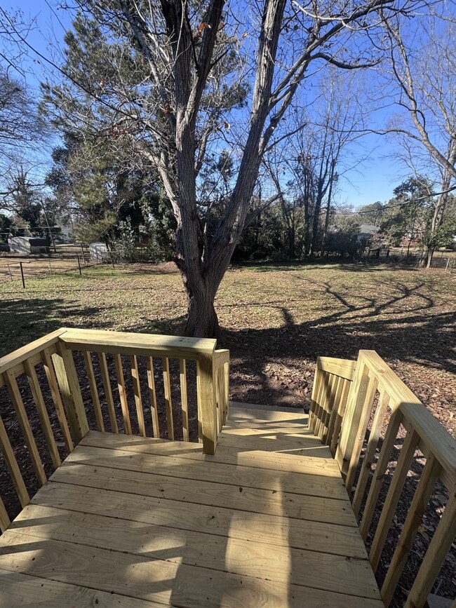 Building Photo - 215 Alabama Ave