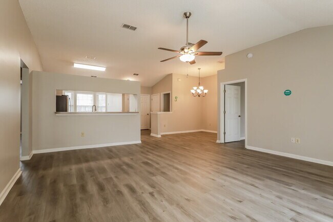 Foto del edificio - 3402 Westfield Dr