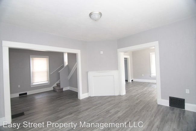Building Photo - 3 br, 1.5 bath House - 1543 14 1/2