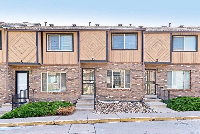 Building Photo - 9840 W Stanford Ave