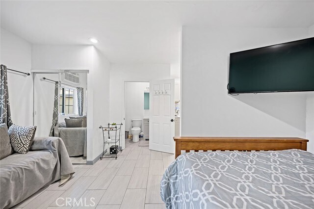 Foto del edificio - 2406 W 76th St
