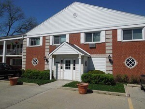 Primary Photo - 1719 Grove St