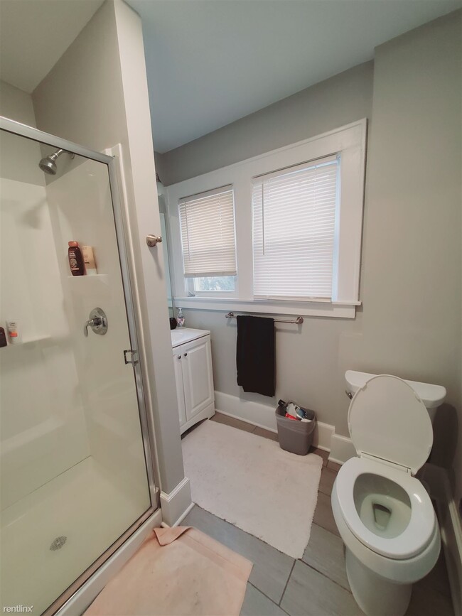 Building Photo - 3 br, 2 bath House - 775 High Ridge Rd