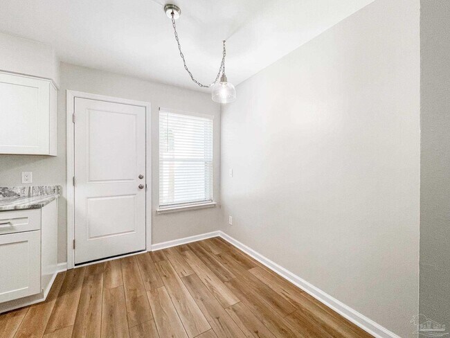 Foto del edificio - 2106 Schwab Ct