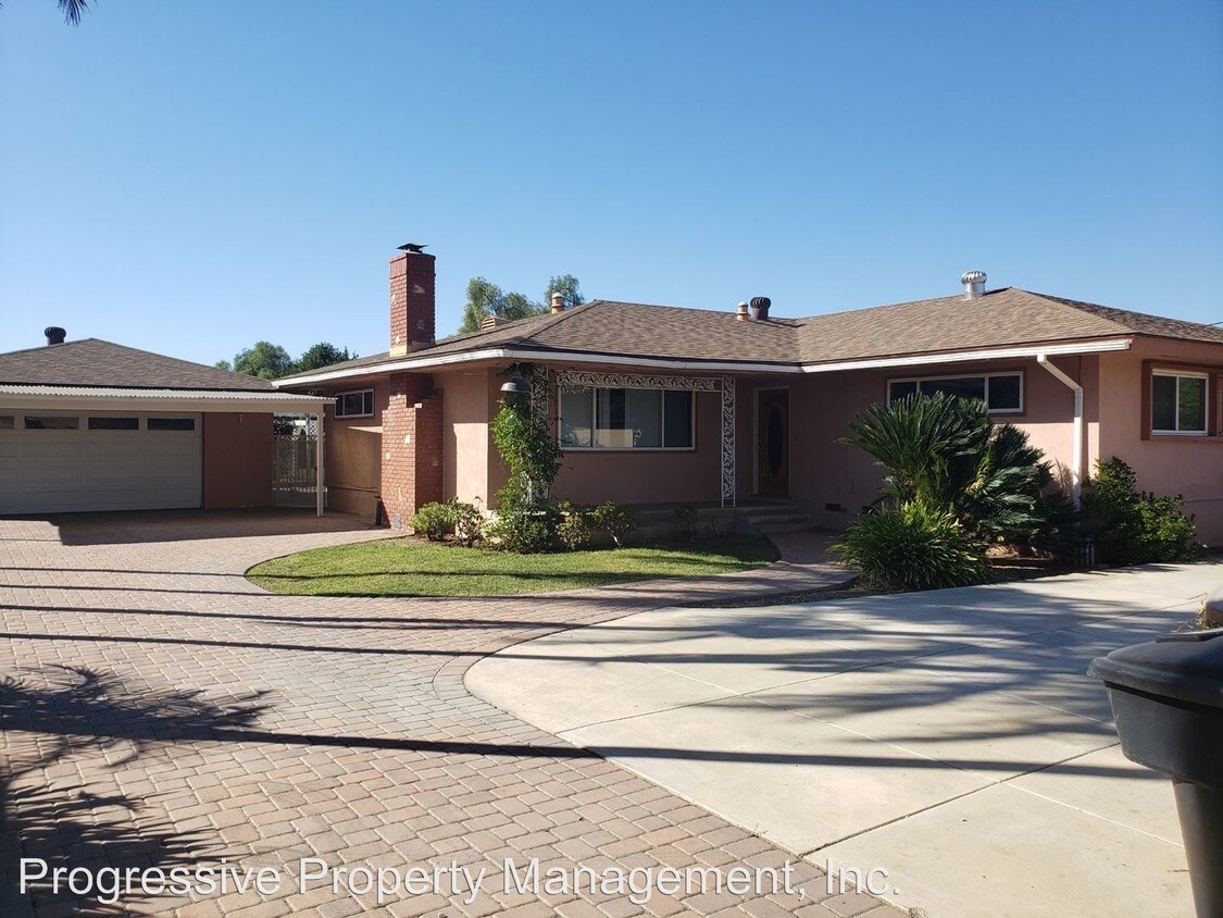 Primary Photo - 3 br, 2 bath House - 2407 N Rose Dr